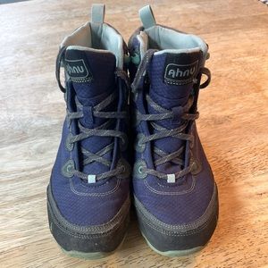 Ahnu sugarpine hiking boots